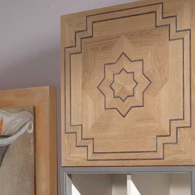 Anta in rovere con decorazione a stella
